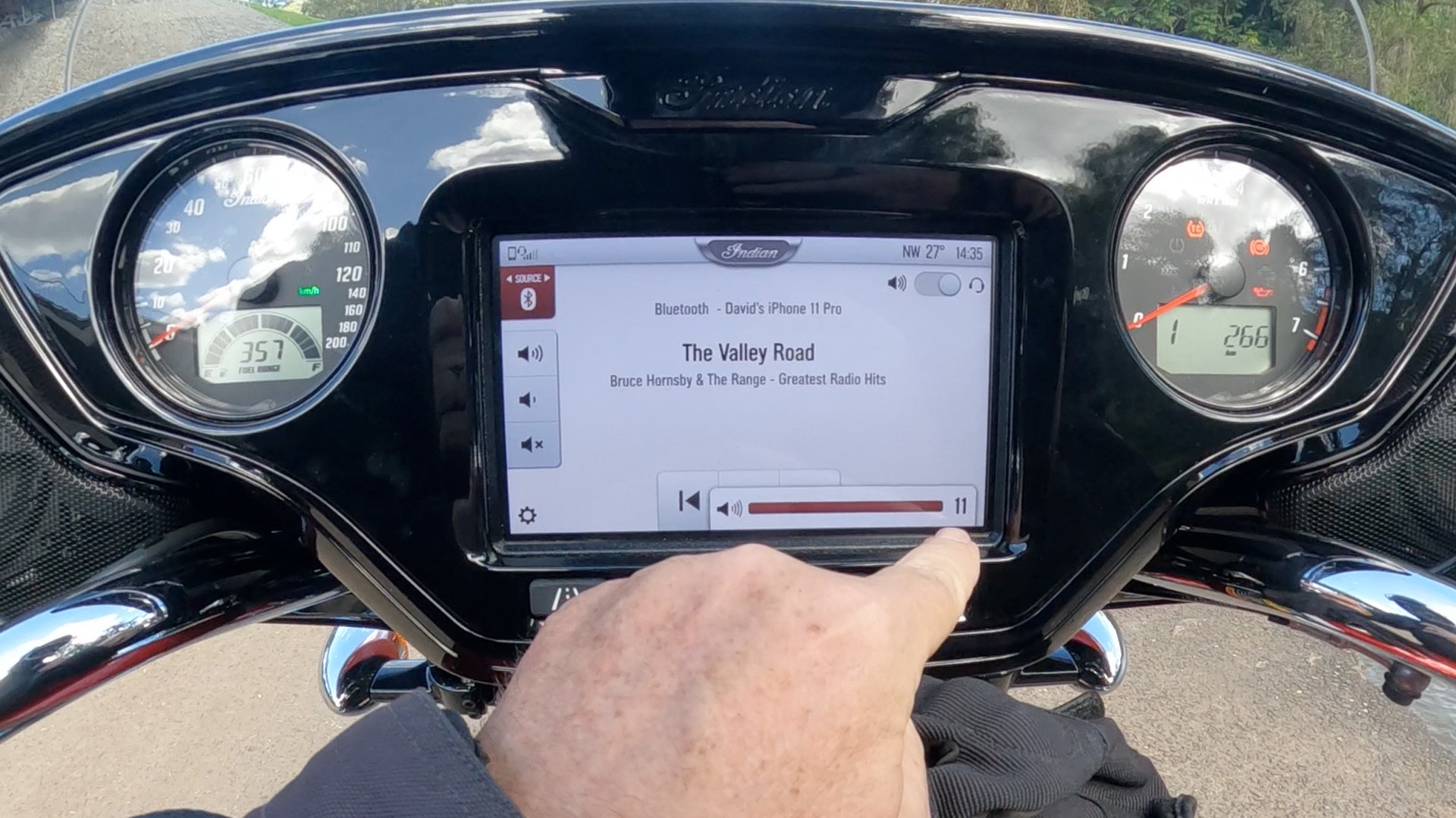 The onboard audio system has one particularly appropriate maximum setting.