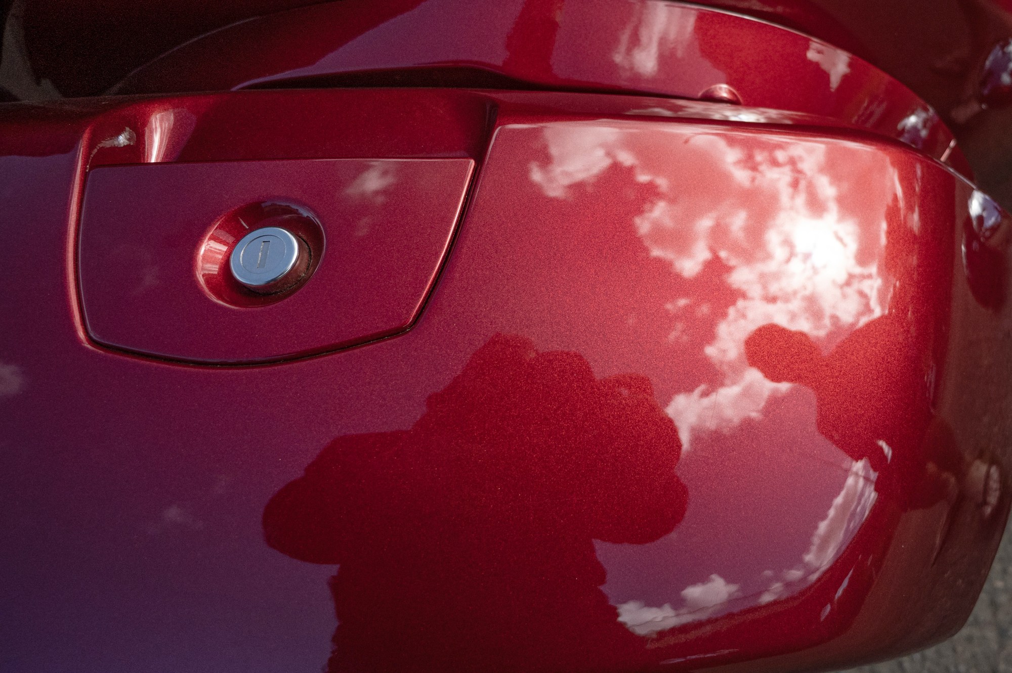 The rich metallic finish is among the best standard paint I have seen in a long time.