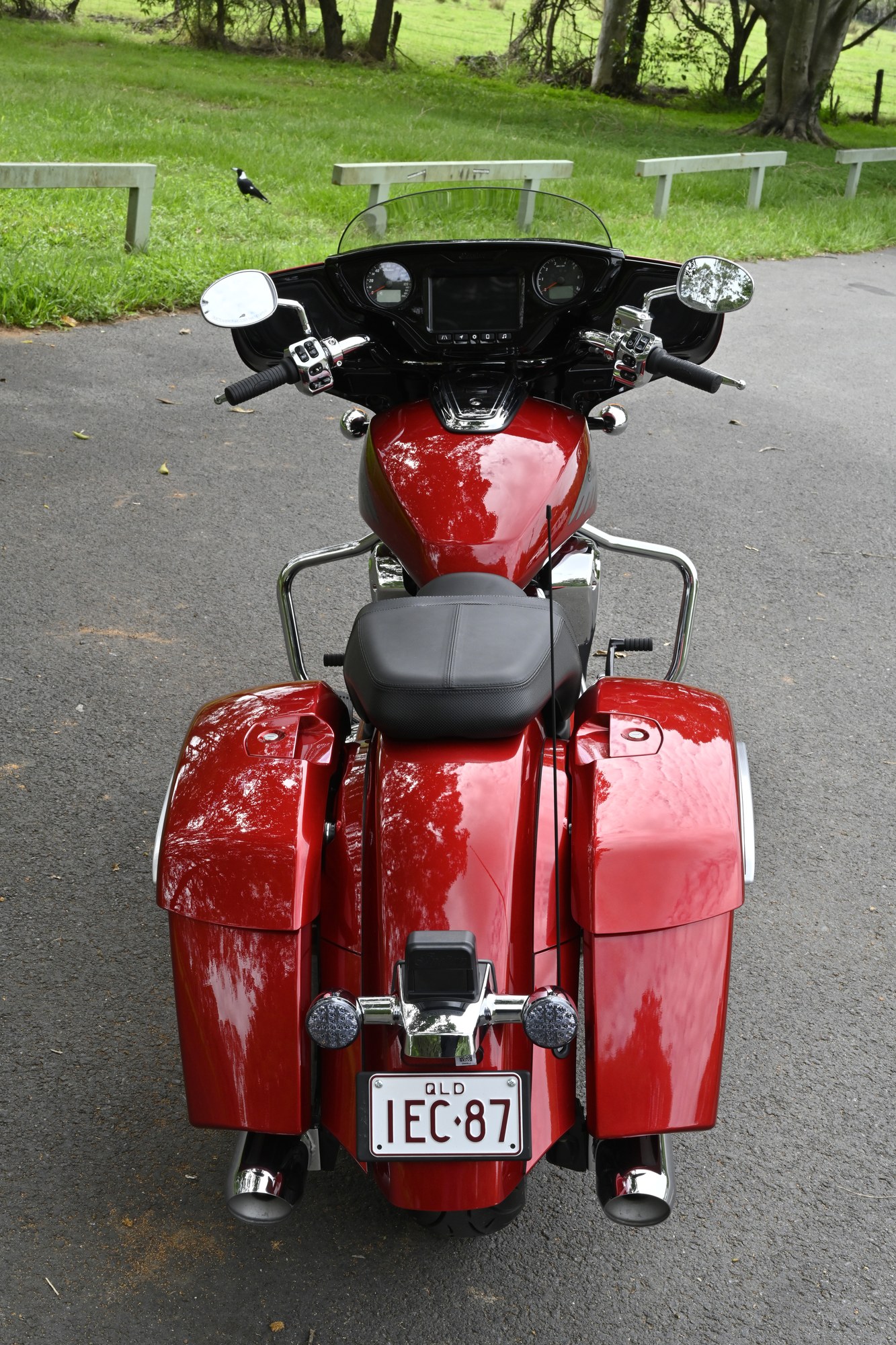 Good ground clearance and 31-degree lean angles are useful assets for a bagger.