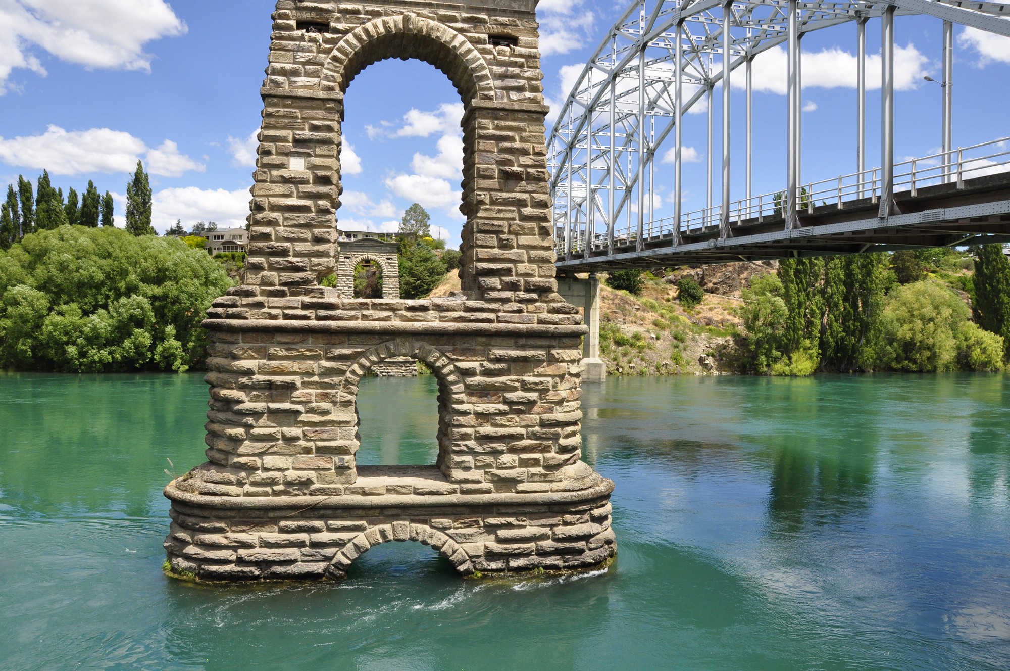 The Balclutha River bridge marked the turn inland.