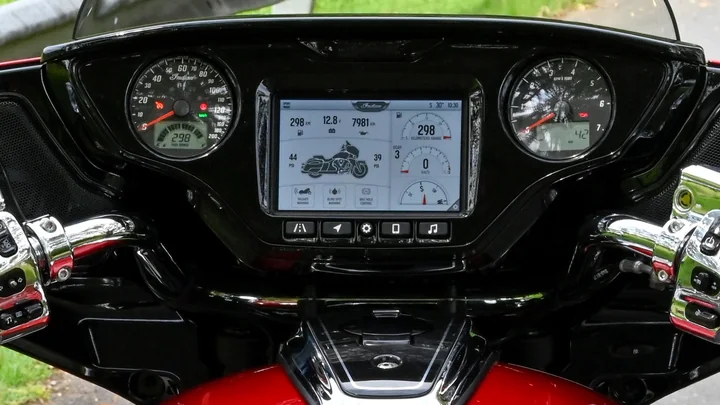 Indian Chieftain RIDE COMMAND screen