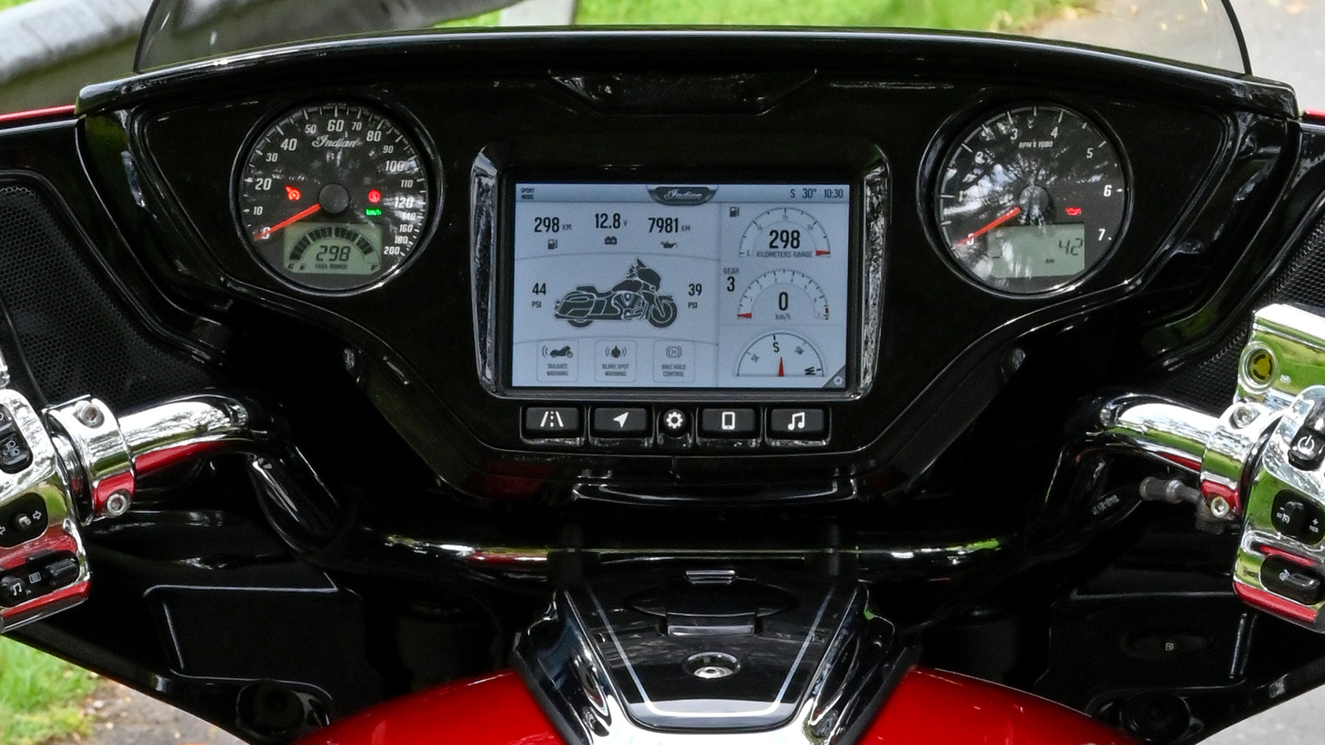 Indian Chieftain RIDE COMMAND screen