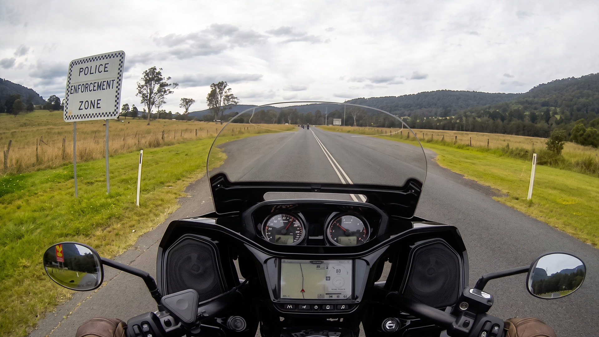 Indian Pursuit touring screen